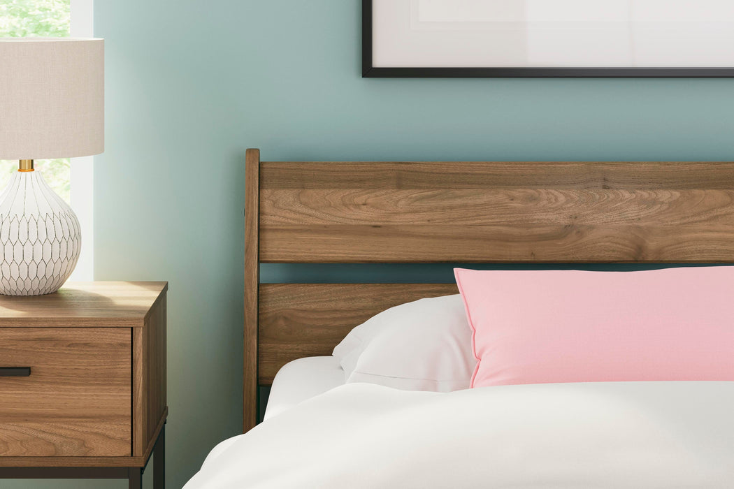 Deanlow Bedroom Package