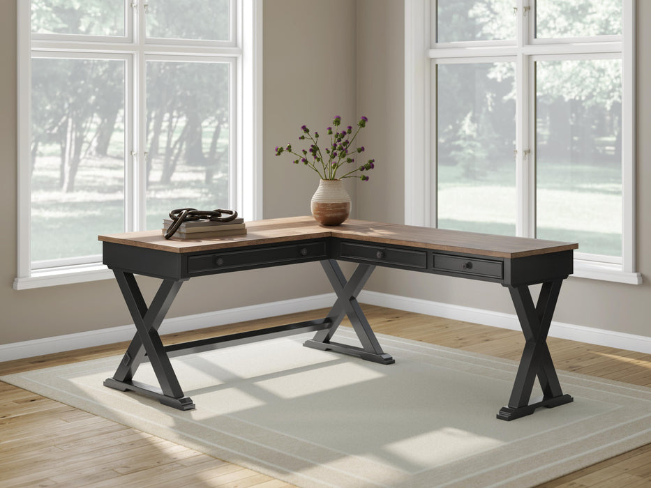Wildenauer Home Office Desk